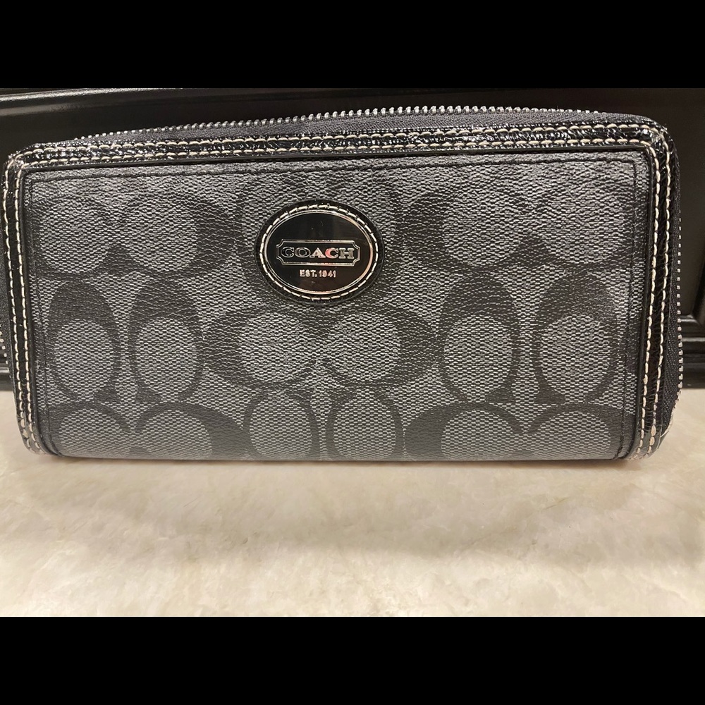 Coach zip wallet